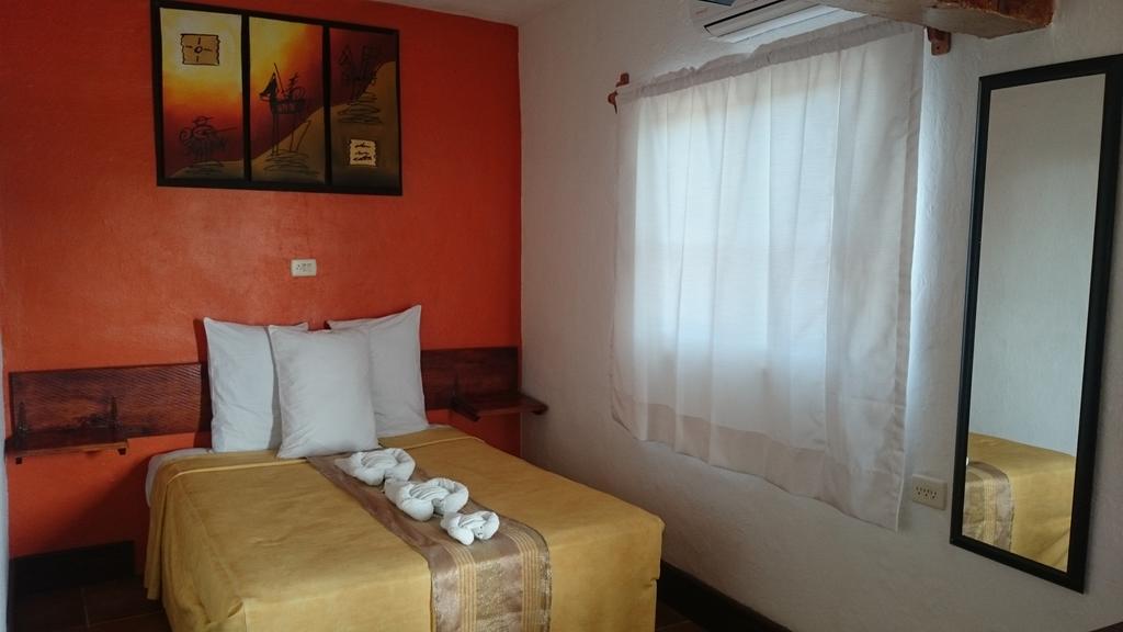 Hotel Posada La Regia Чампотон Экстерьер фото
