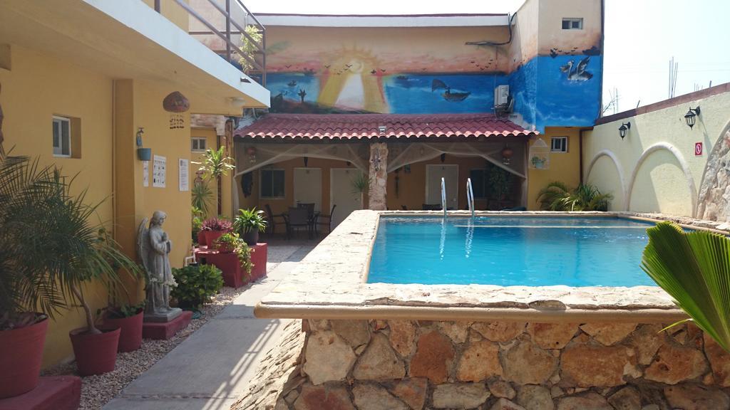 Hotel Posada La Regia Чампотон Экстерьер фото