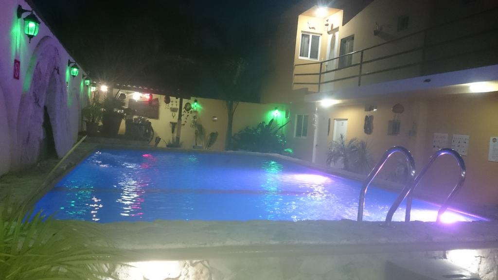 Hotel Posada La Regia Чампотон Экстерьер фото